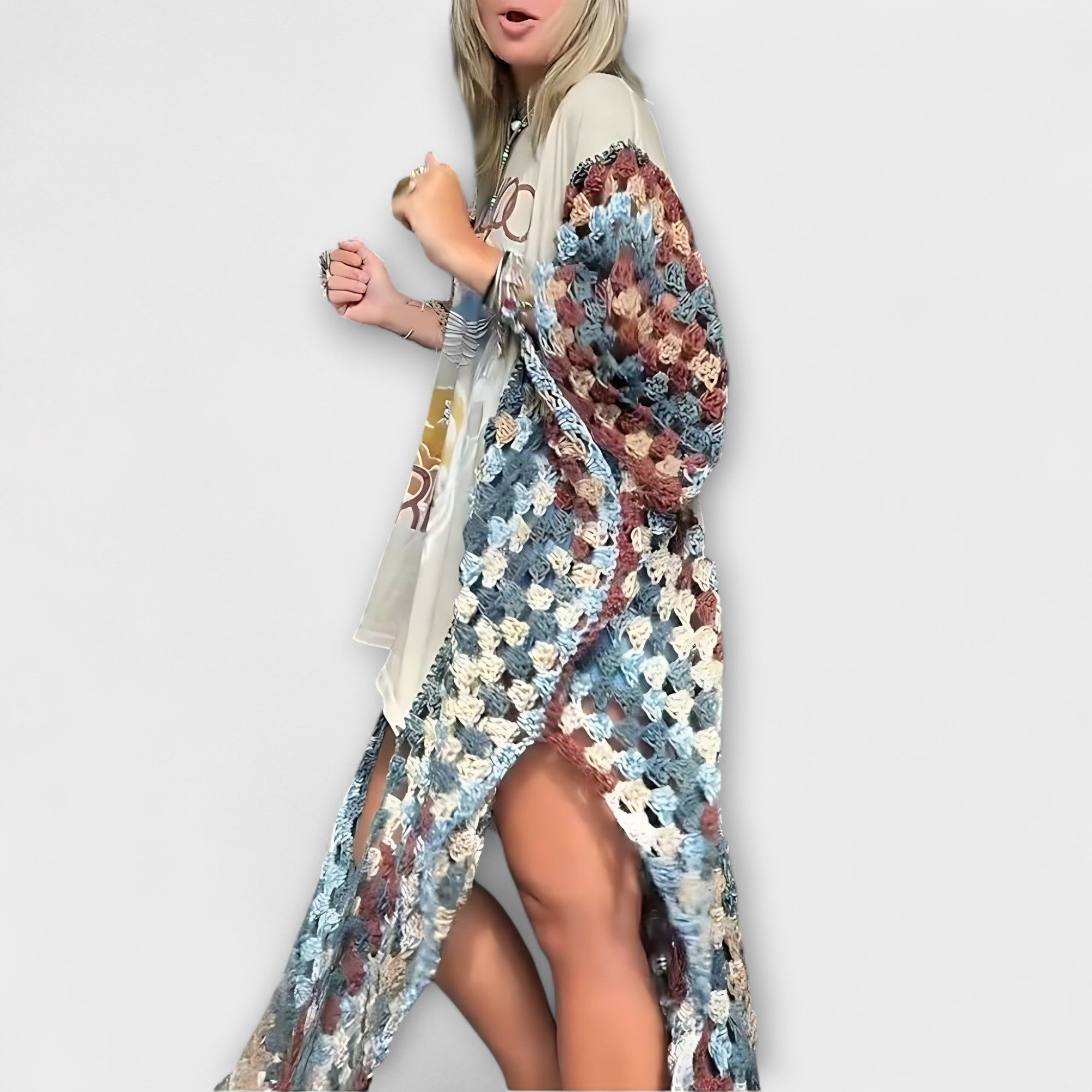 Molly - Cardina Crochet T-Shirt